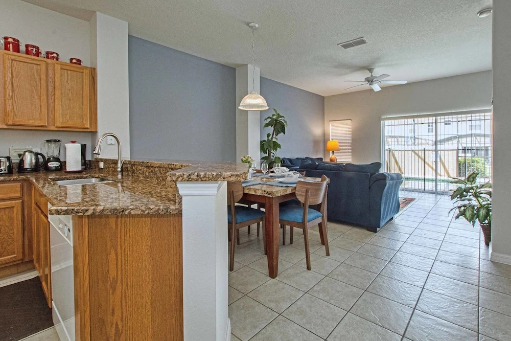Encantada-3 Bedroom Townhome w/Splashpool-2650EN
