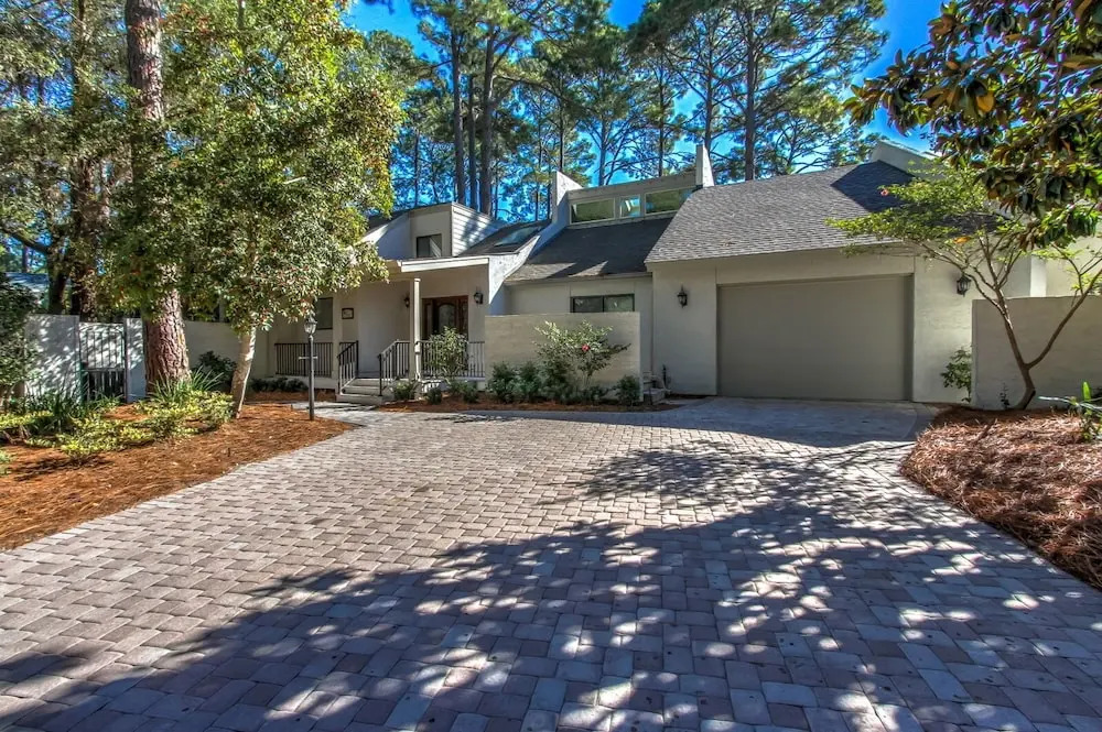 21 Windjammer Court