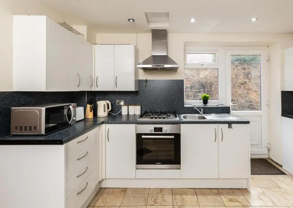 3 bedroom apartment newcastle city centre