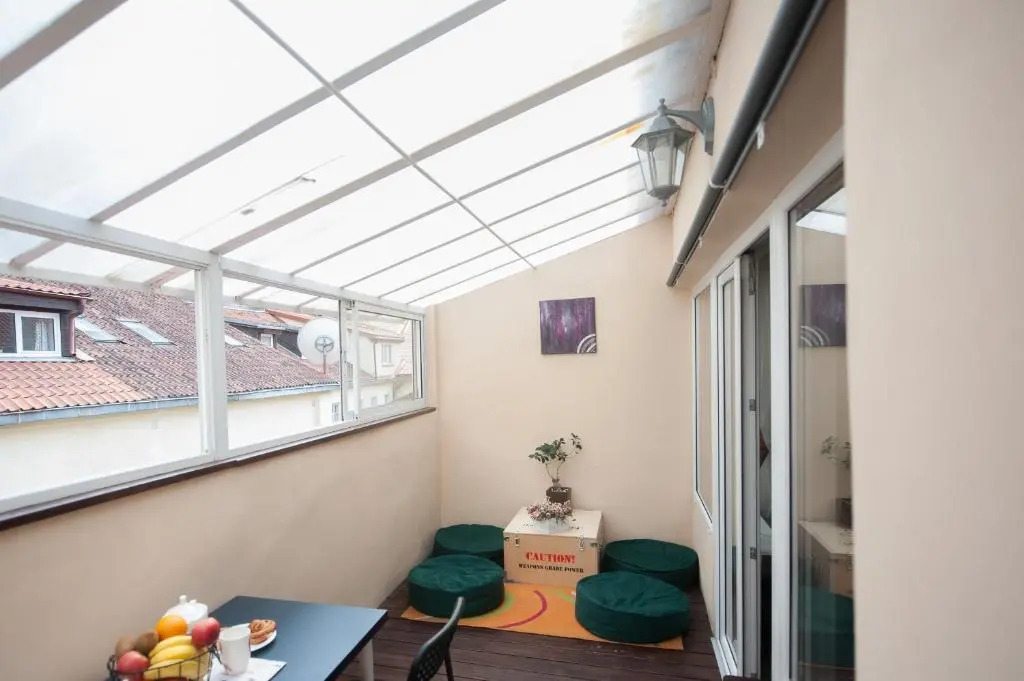 V 12 -Terrace + 3 rooms apartment Vilnius Old Town