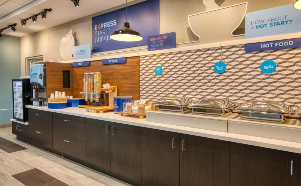 Holiday Inn Express & Suites - Lincoln Downtown by IHG