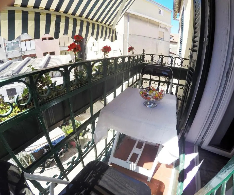 Rooms and Apartment Stambuk