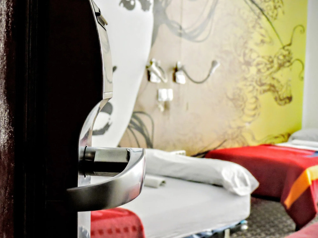 Home Youth Hostel by Feetup Hostels