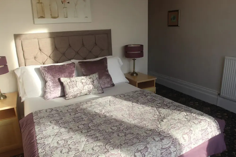 Bryn-Y-Mor Hotel