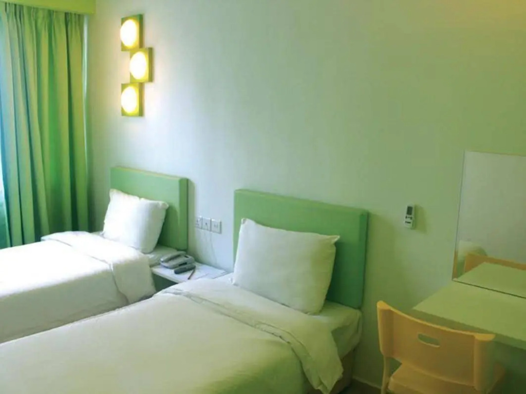YY38 Hotel