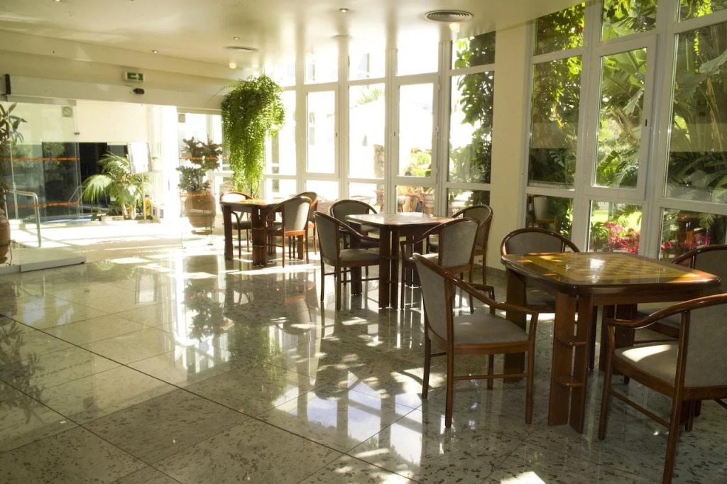Vila Baleira Residence