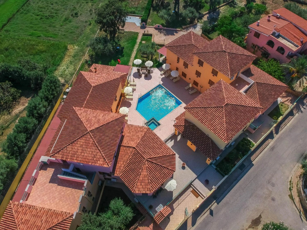 Cala Viola Residence con piscina
