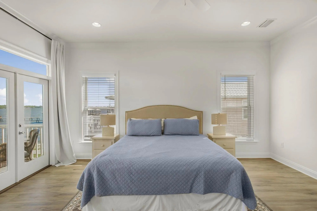 Large Waterfront Duplex in Gulf Shores Pet Friend