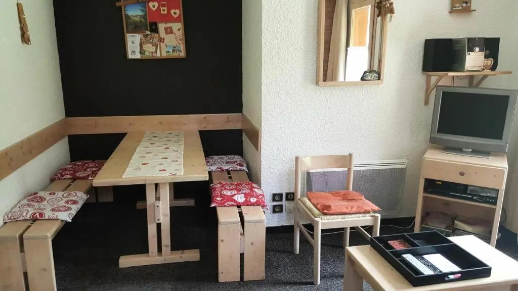 Résidence LAUZES - 2 Pièces pour 5 Personnes 64