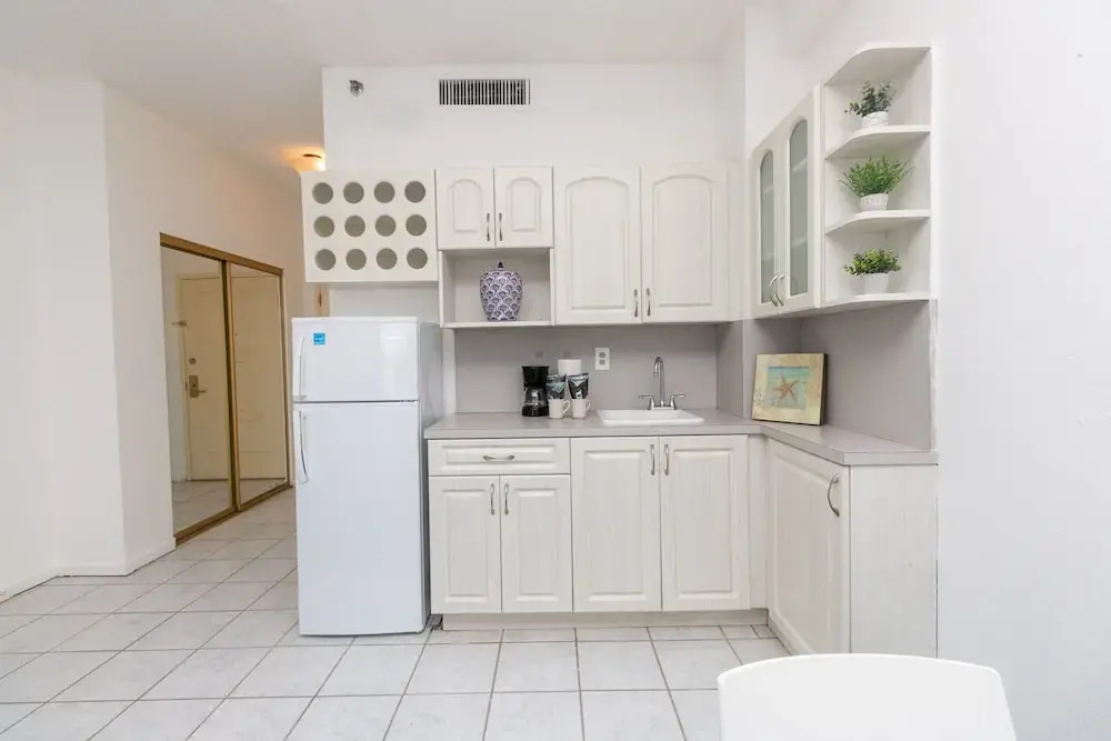 306 Studio Hollywood Beach