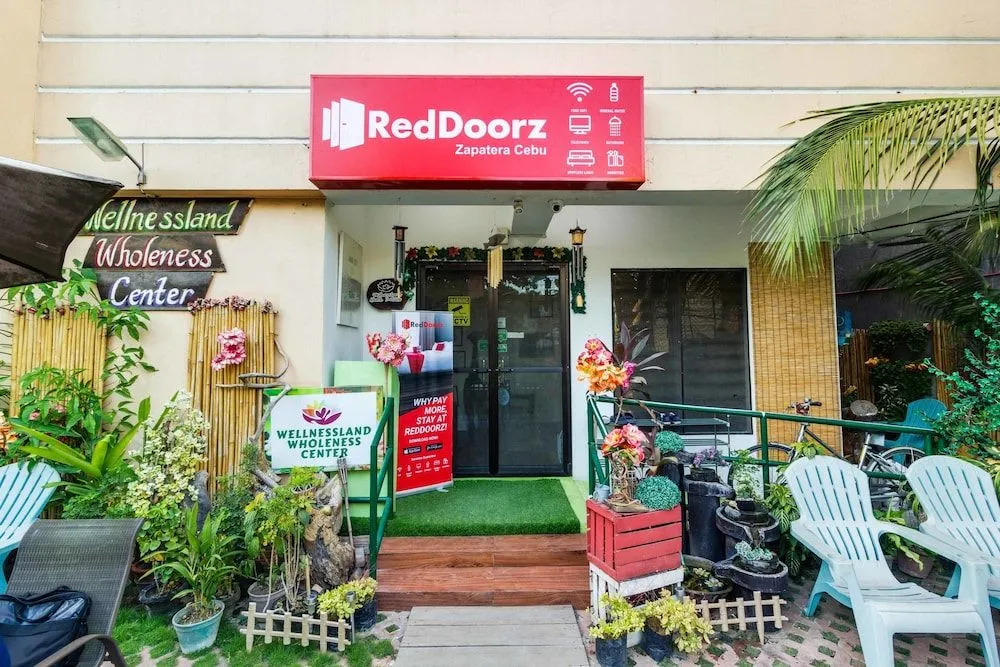 Reddoorz @ Zapatera Cebu