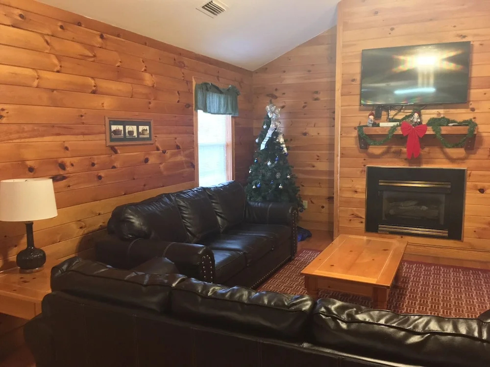 Cherry Blossom 11 - Three Bedroom Chalet