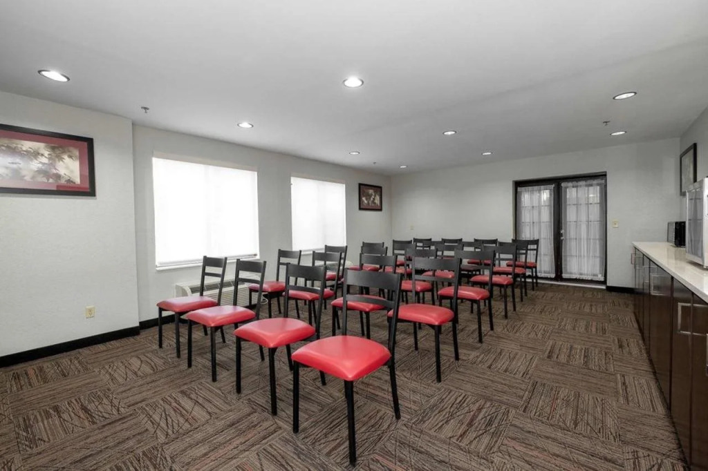 Red Roof Inn PLUS+ Jacksonville   Southpoint