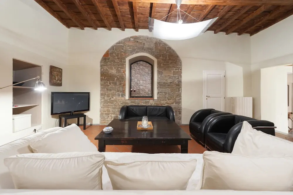 Short-let Florence Charming Suite