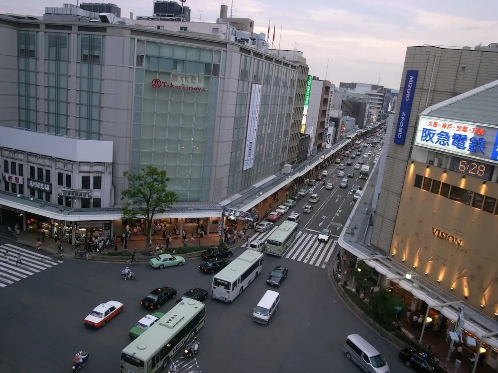 Tsumugi Kyotoekimae