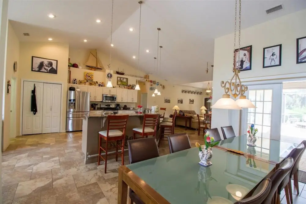 Villa Eagle - Executive - 3 Bedroom