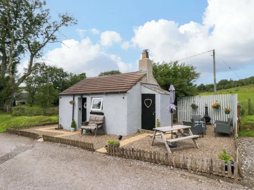 High Wreah Bolt Hole