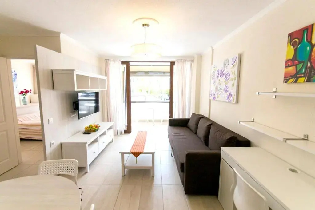 Apartment With one Bedroom in Playa de la Américas, With Wonderful City View, Balcony and Wifi - Near the Beach