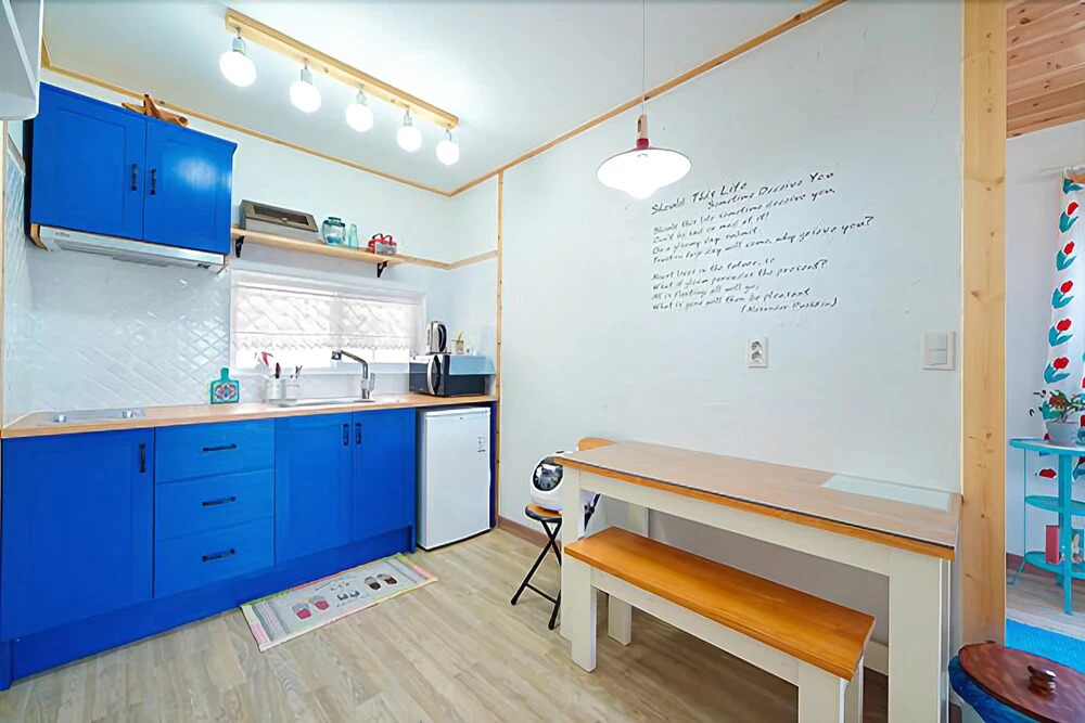 Boryeong (Muchangpo) Sketchbook at Afternoon Pension(보령(무창포) 오후의스케치북펜션)