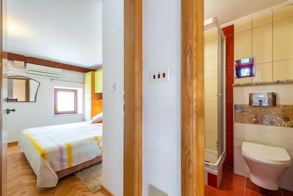 Villa Mia -Three-Bedroom Villa with Swimming Pool