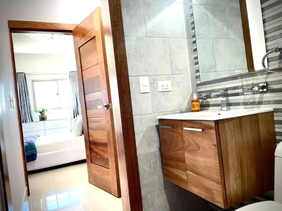 Suite Deluxe 1 bed, city OceanView, pool,Saune,Gym