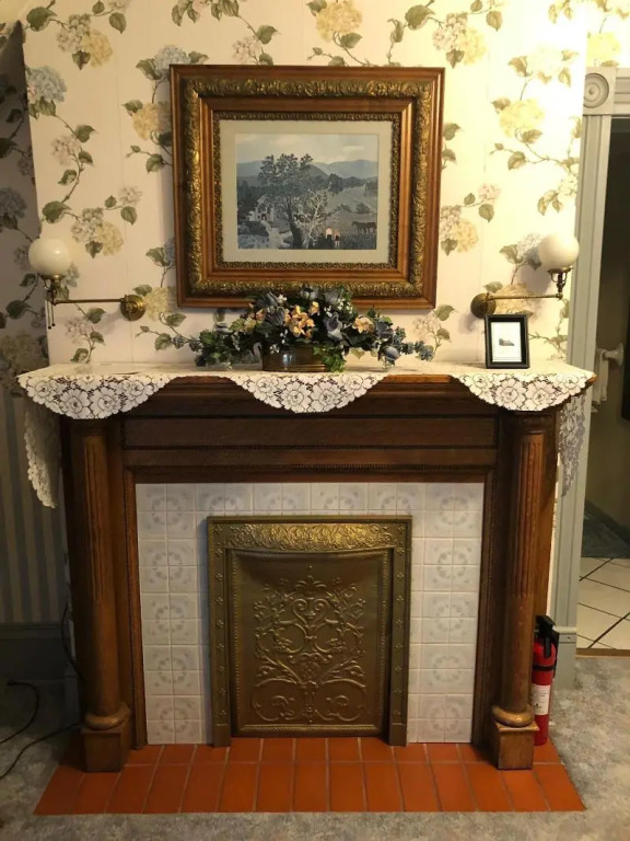 The Hancock House Bed & Breakfast Inn