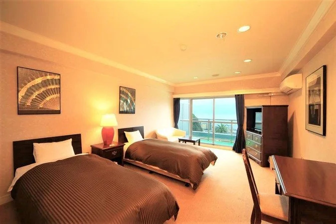 Kamogawa Hills Resort Hotel