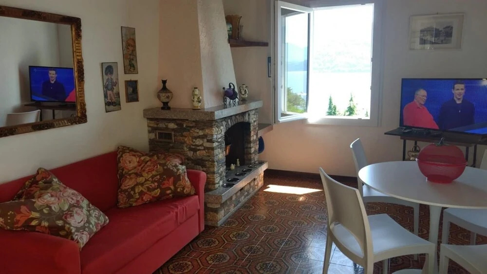 Bild Lago Maggiore Apartment With Lake View and Panoramic Terrace