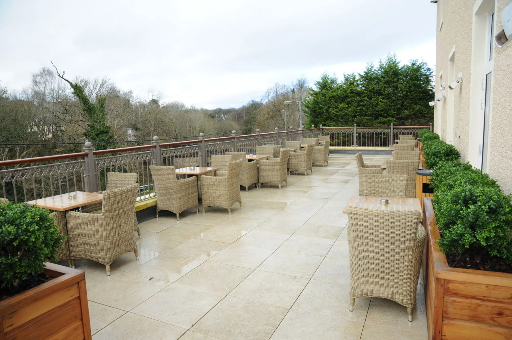 Busby Hotel