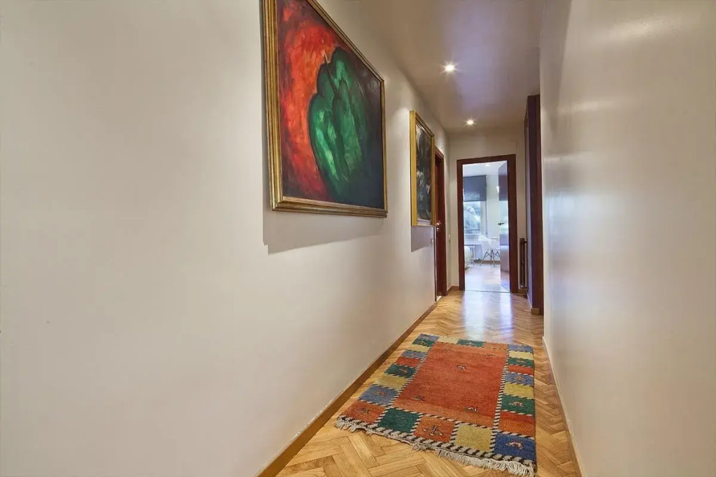 Classic Bonanova - 4 Bedroom Apartment 2nd Floor - Msb 56028