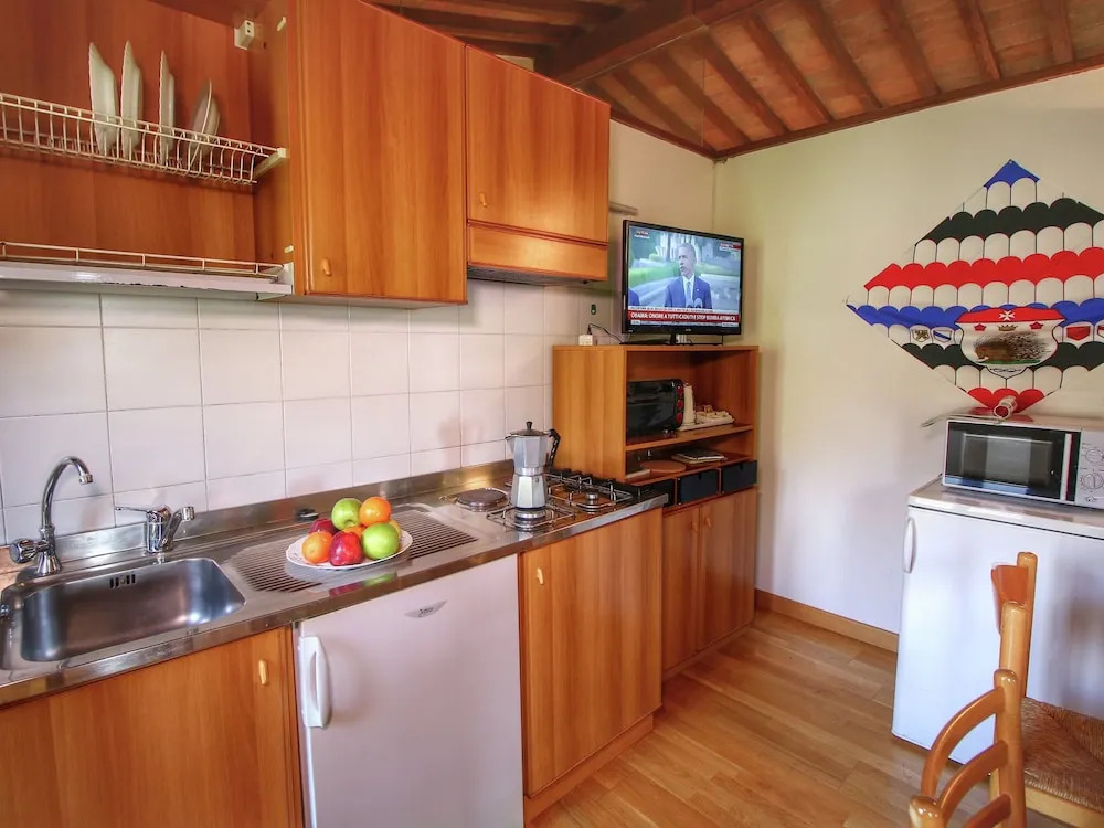 Spacious Apartment for six People in the old Farmhouse From the 17th Century