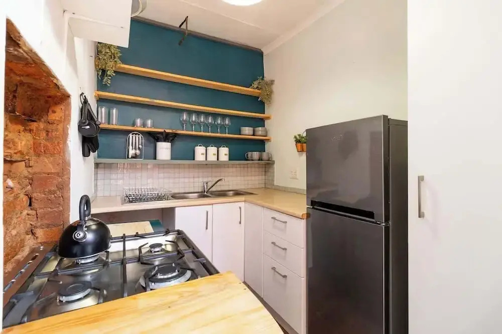 Funky Pet Friendly, 2-bedroom Escape, Bo-kaap
