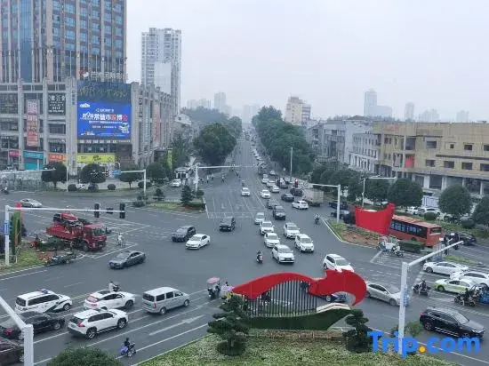 Jiuguang Dingsheng Hotel (Changde Qiaonan Market Jiuguang)