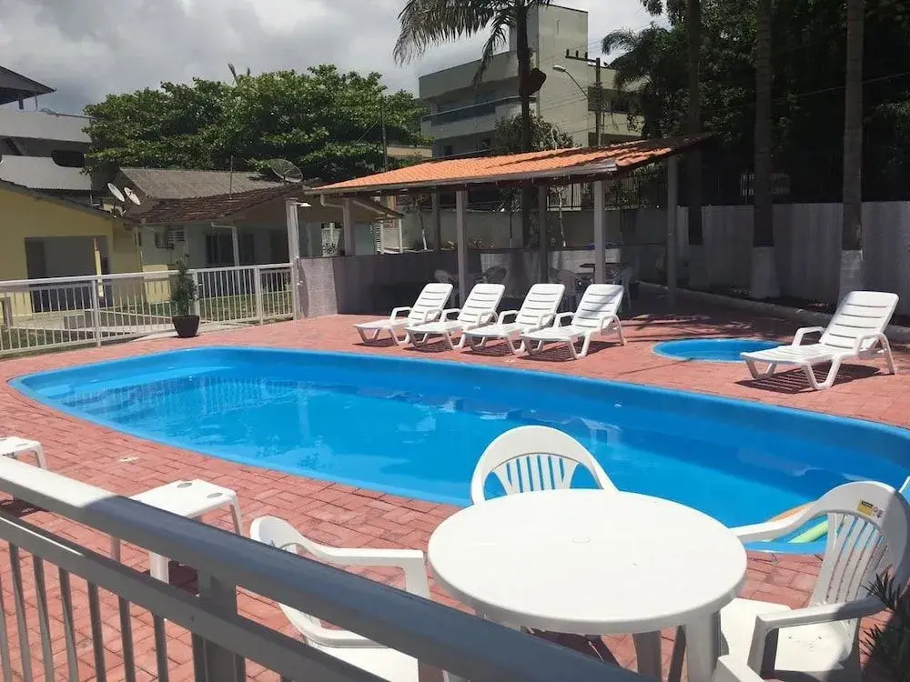 Kit 5 - Com piscina 4 pessoas