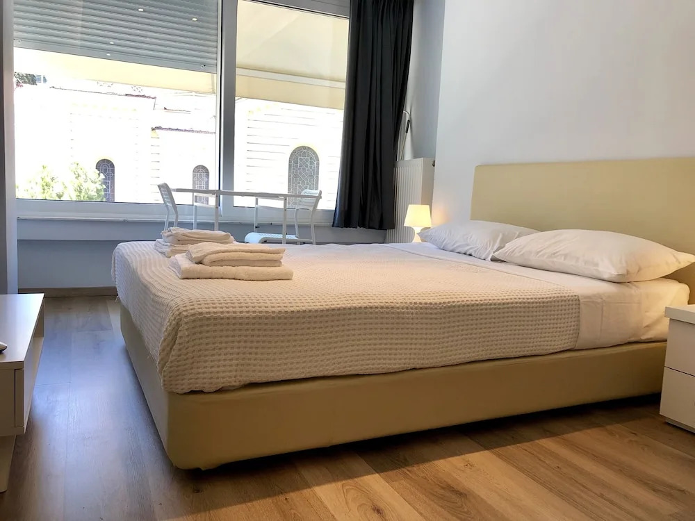 Mitropoleos Charming Studio