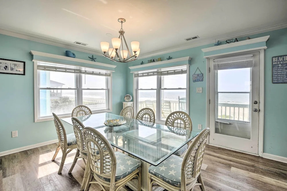 Large-group Getaway - Beachfront Home w/ Pool!