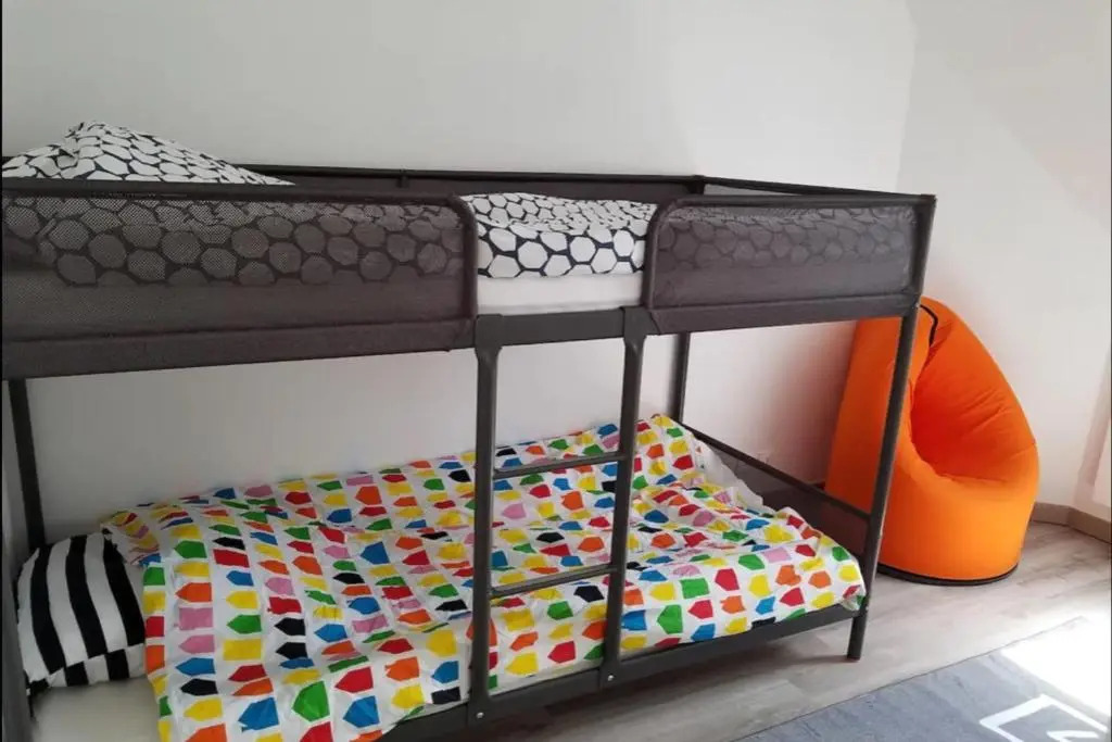 Apt with Balcony at 350 M From the Beach