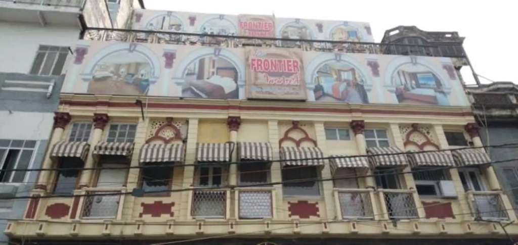 Hotel New Frontier, City Centre - Walk in Chandni Chowk & OLD Delhi Station