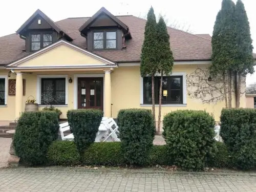 Dworek Biała Dama