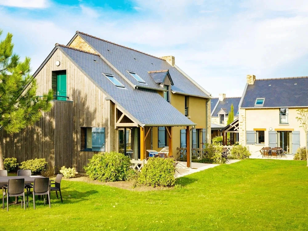 Charming Breton Duplex Cottage