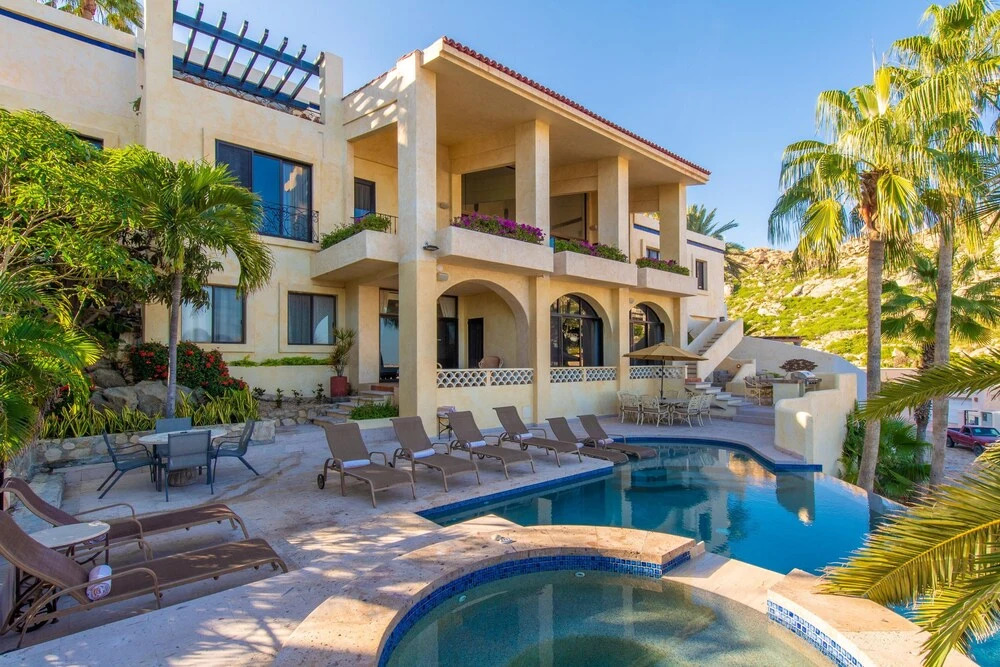 Large Villa for up to 32 People Near Medano Beach: Villa Diamante de Law