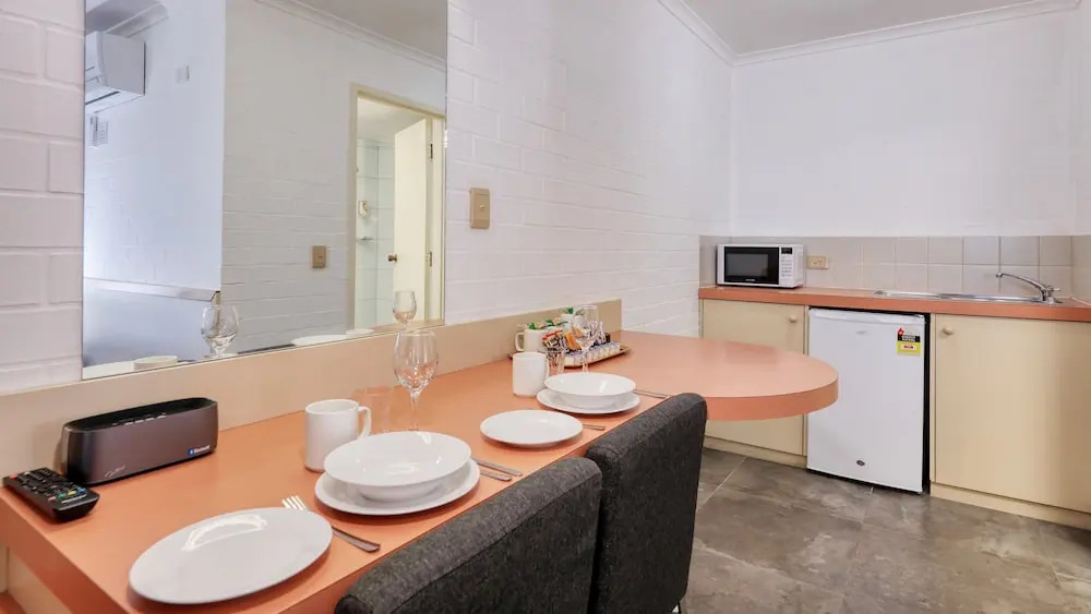 Best Western Warby Lodge Motor Inn