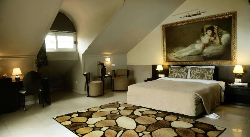 Elion House Hotel