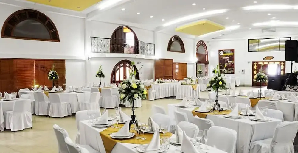 Hotel El Lago