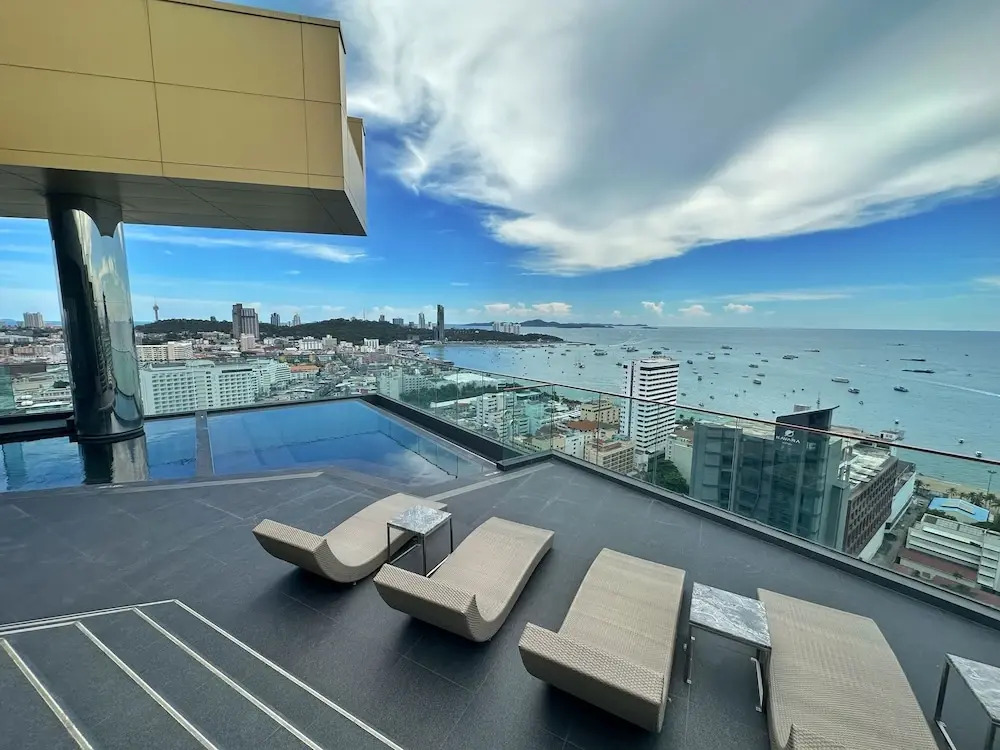 Maxhome at Edge Central Pattaya