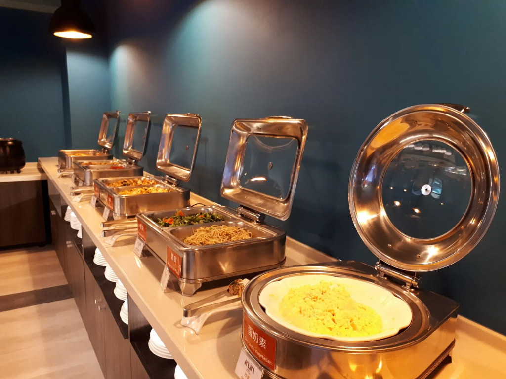 KUN Tour Hotel Feng Chai