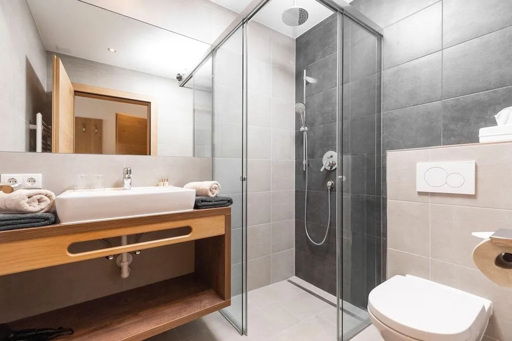 Lerch Suites
