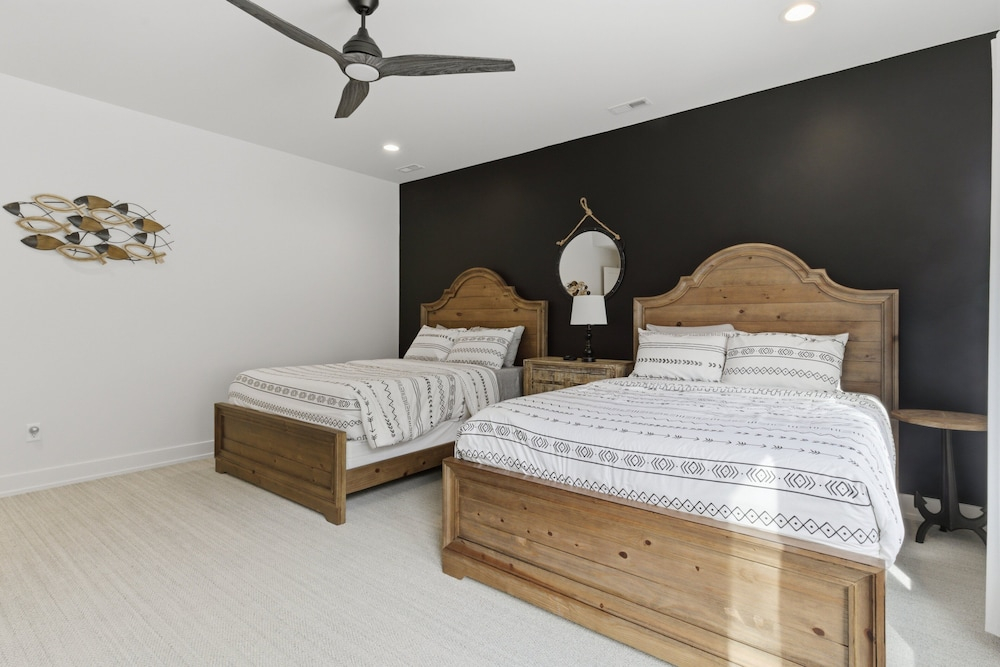 New Lakefront Home With Private Dock, Game Room & Firepit at 9MM