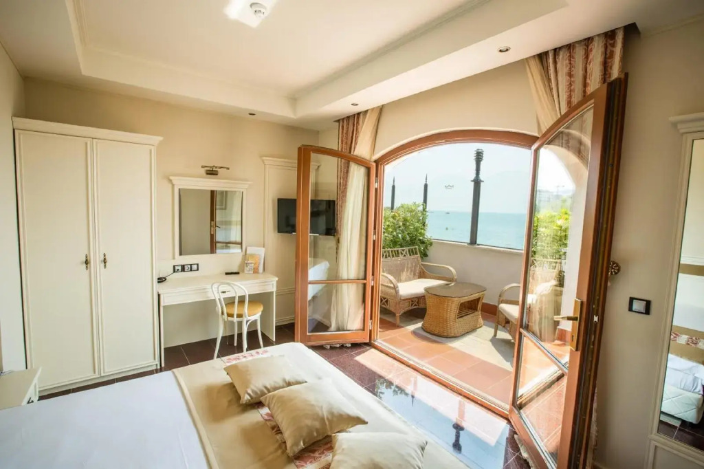 Helena VIP Villas and Suites - Half Board