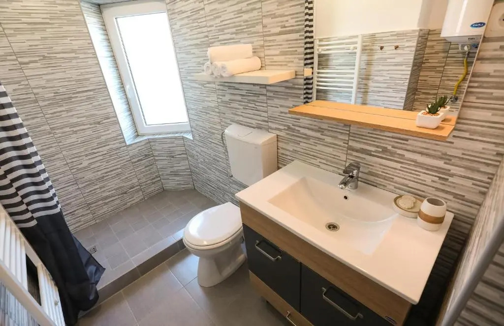 Serenity House Apartments